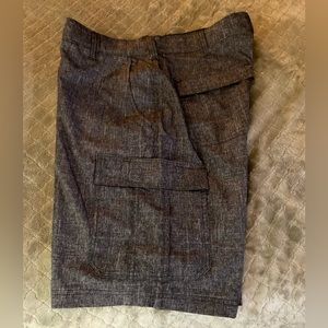 Men’s dark grey LEE cargo shorts
